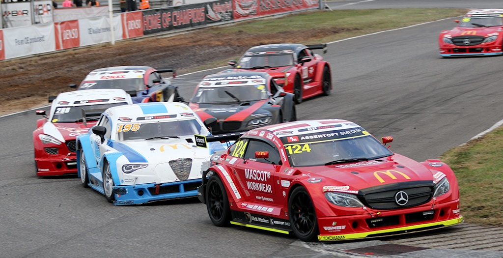 Malte Ebdrup skal holde et godt tempo for at holde sit forspring.
(Foto: Motorsporten.dk)